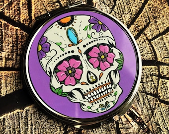 Miroir tête de mort, accessoires gothiques, cadeau gothique, miroir de poche, miroir compact rond, miroir gothique, cadeau alternatif, crâne en sucre, miroir violet,