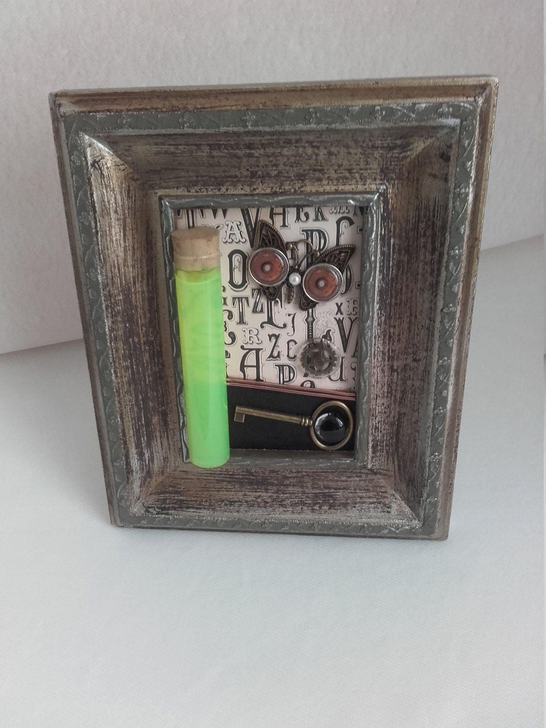 Cadre Décoratif Steampunk Potion Fluo