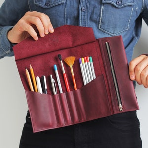 Architect Gift, Leather Pencil Case for Designer, Custom Tool Roll, Sketch Wrap for Artist, Minimal Art Organizer