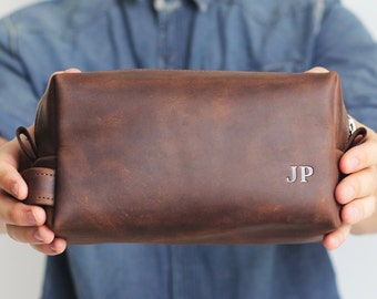 Mens leather toiletry bag, Personalized wash bag for man, Custom made bathroom bag for toiletries, Large cosmetic bag with monogram