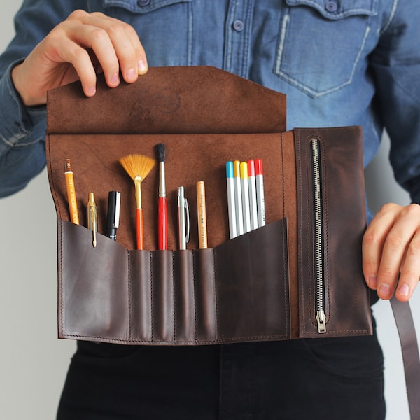Leather Pencil Roll, Pen Case,   Artist roll, Gift for painter, Leather Pencil Roll, Leather roll, Painter case, Brush case