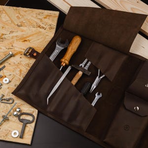 Compacte leren gereedschapstas voor heren, gepersonaliseerde workshoprol, cadeau voor man, aangepaste leren gereedschapshouder
