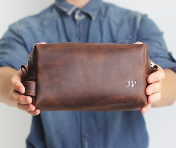 leather bathroom bag