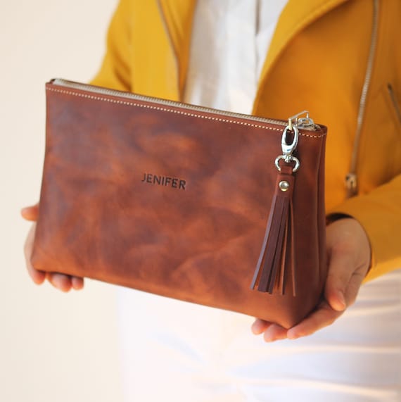 Leather Bridesmaid Gift, Wedding Party Makeup Bag, Custom Cosmetic Pouch, Personalized Leather Zipper Case