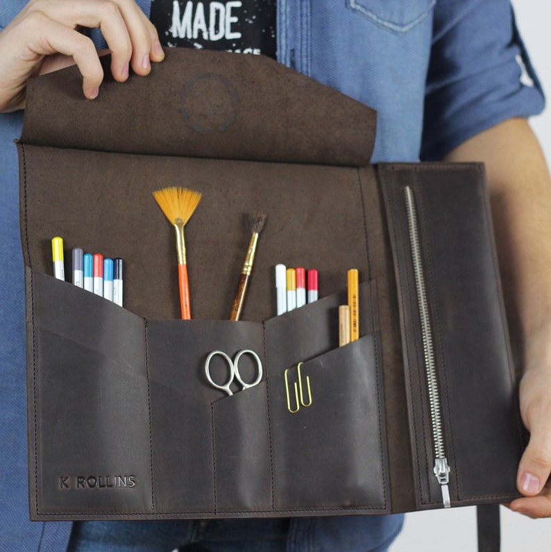 Custom leather Paint Brush case, Personalized gift for artist, Birthday Gift, Artist roll, Brush roll, Leather Pencil Roll, Pencil case, image 2
