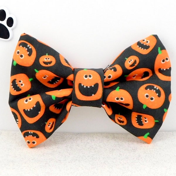 Silly Pumpkin Dog Bow Tie / Halloween Dog Bow Tie / Halloween Cat Bow Tie / Goofy Pumpkin Cat Bow Tie