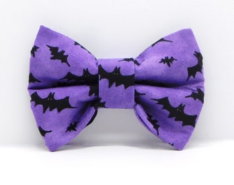 Purple Halloween Dog and Cat  Bow with Black  Bats  /  Dog Lover Halloween Goth Gift Bow Tie