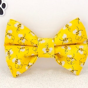 Bright Yellow Bumble Bee Dog or Cat Bow Tie / Summer Dog Bow / Spring Cat Bow Tie / Buzzing Bees Dog Bow / Dog Mom Gift