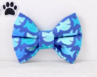 Silly Shark Dog Bow Tie / Silly Shark Cat Bow Tie / Dog Bow Tie with Sharks