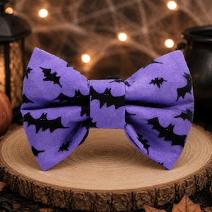 Halloween Bat Dog Bow Tie for Collar, Spooky Pet Costume Accessory