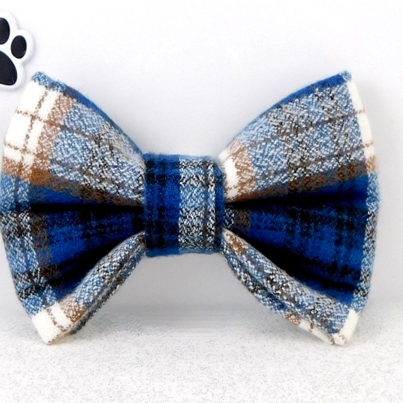 Chattan (Brown Stripe) Tartan Bow Tie main image 0
