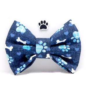 Dog Bow Tie / Cat Bow Tie / Dog Bow Tie with Dog Paws and Bones