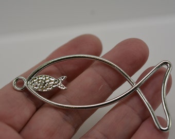 Silver Tone Ichthys Fish Pendant: Christian Zinc Alloy Charm