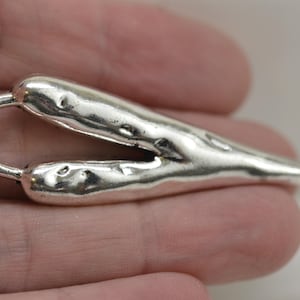 Elongated Metal Heart Pendant: Zinc Alloy (Set of 2)