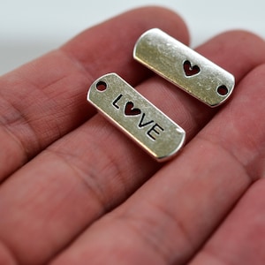 Stamped Love Word Charm: Zinc Alloy Heart Detail (Set of 5)