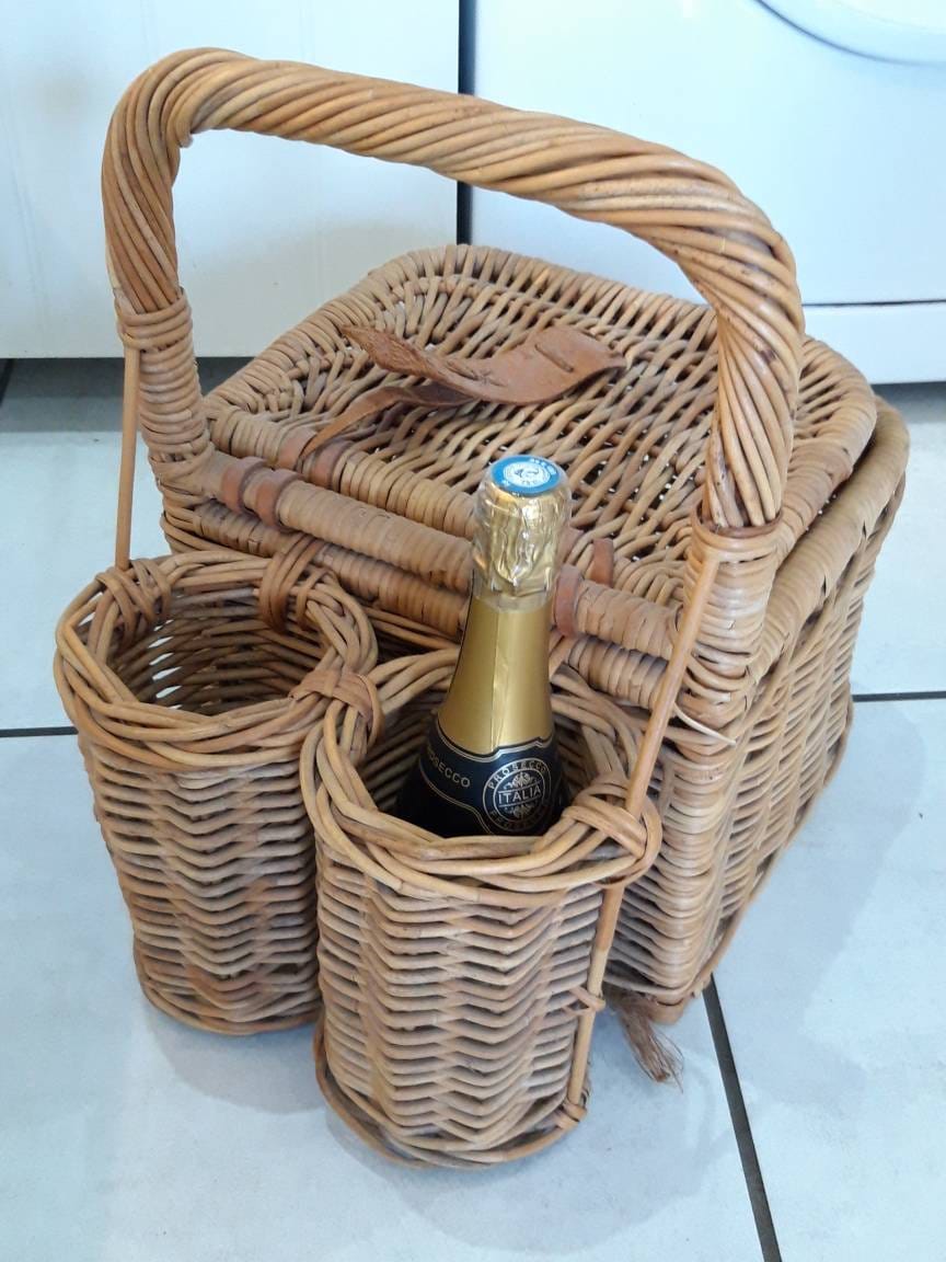 wine bottle picnic basket