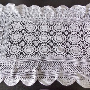Vintage French crochet doily Handmade doily. crochet tablemat (005).