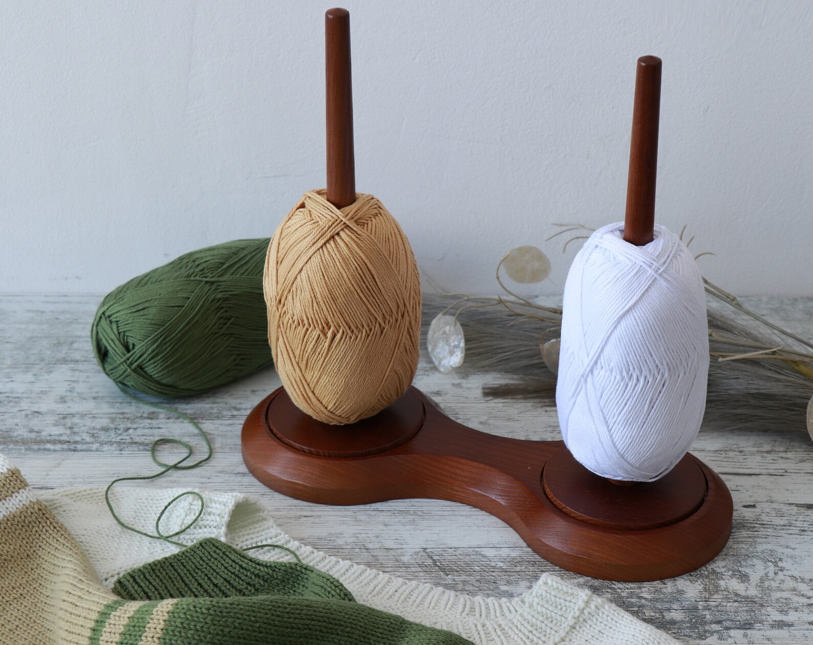 Yarn Ball Wooden Holder. Double Yarn Holder. Wooden Holder for Etsy