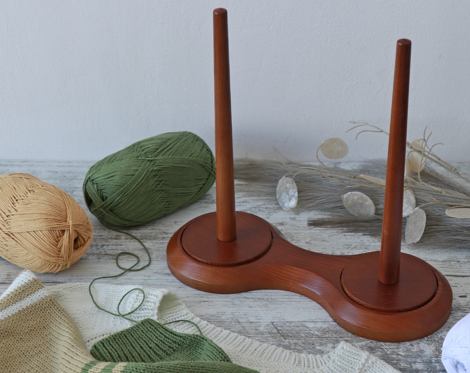 Yarn Ball Wooden Holder. Double Yarn Holder. Wooden Holder for Etsy
