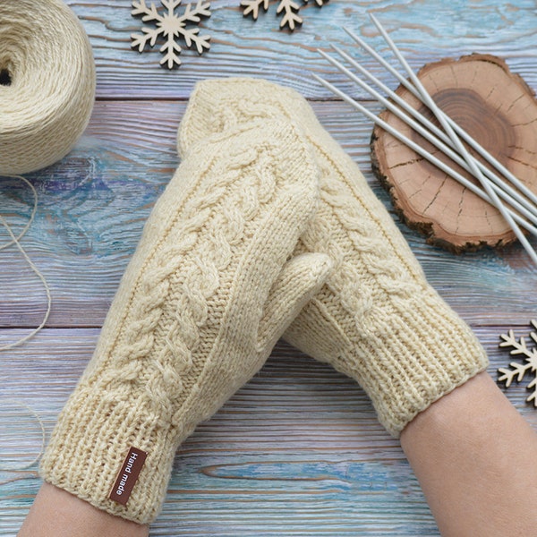 MITTEN PATTERN. Knitting pattern. PDF seamless mittens pattern. Cable knit mittens. Women mitten pattern. Men mitten pattern. Kids mittens