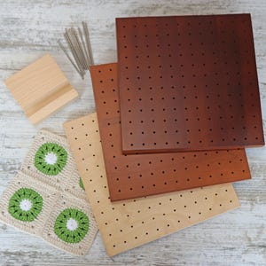 Tavoletta di blocco quadrata in bambù Grandma, include perni e supporto, 3 opzioni di colore