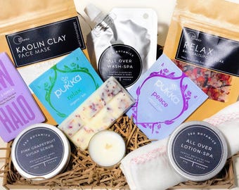 Home Spa Gift Box: Relaxing Pamper Set for Her