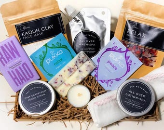 Home Spa Gift Set: Natural Skincare Pamper Box for Her