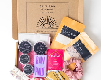 Pregnancy Spa Gift Box: 13+ Natural Pamper Products for Mum-to-Be