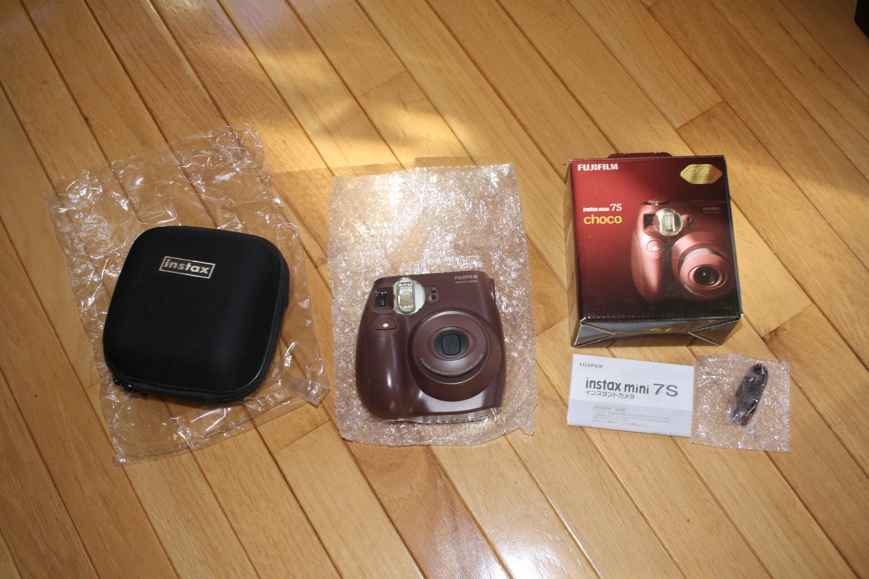 FUJIFILM instax mini 7S choco FUJIFILM instax mini 7S choco