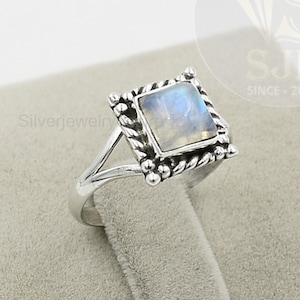 Rainbow Moonstone Ring, 925 Sterling Silver, Moonstone 8 mm Square Gemstone Ring, Silver Ring, Moonstone Ring, Statement Ring, Womens Ring