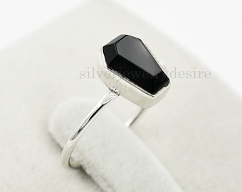 Amazing Black Onyx Coffin Ring, 925 Sterling Silver, Coffin Ring, Black Onyx 7x10mm Coffin Gemstone Ring, Handmade Ring, Tiny Silver Ring