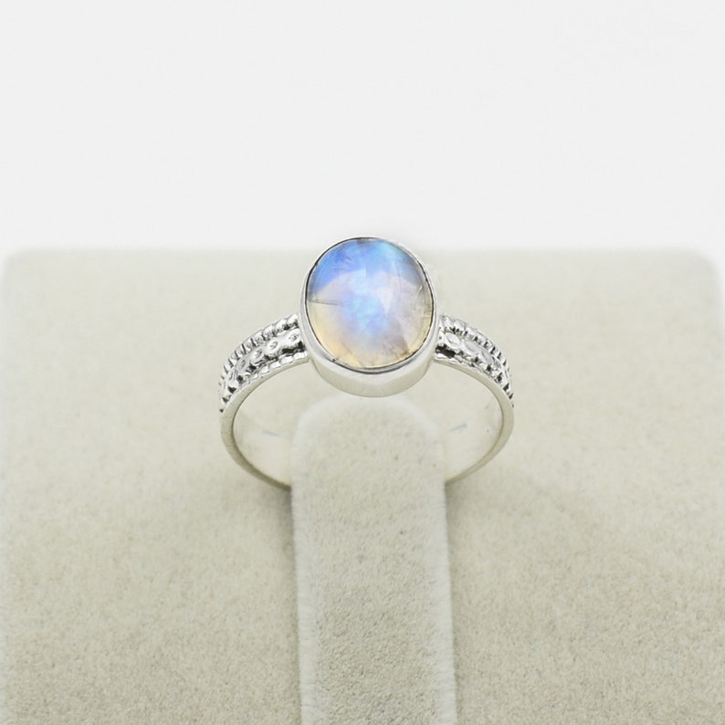 Sterling Silver Ring Rainbow Moonstone Ring Moonstone Ring 8x10 mm Oval Gemstone Ring Silver Band Designer Band Ring Womens Ring