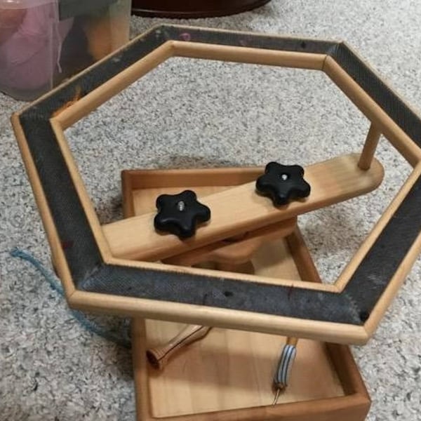 Hexagon Frame with large tray