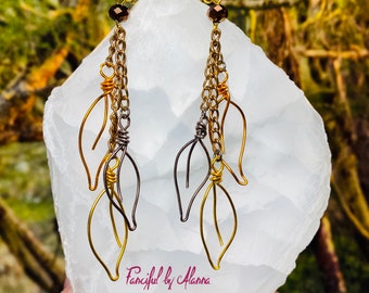 Orecchini autunno - Orecchini foglia autunno - foglia oro - foglia marrone - foglia arancio - orecchini Autumn Colors - Orecchini in filo metallico - Orecchino wire