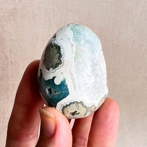 Ocean Jasper Egg – Natural Crystal Egg for Healing & Meditation – Chakra Stone – Crystal Decor – Unique Gift – Metaphysical Egg E1