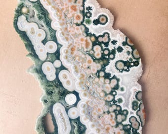 天然オーシャンジャスパーラウンドスラブ：ヒーリングクリスタル彫刻