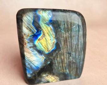 Flashy Blue Labradorite Free Form: Polished Healing Crystal, Spiritual Decor