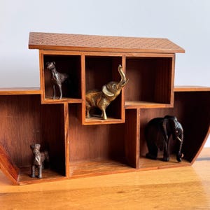 Vintage Noah’s Ark Trinket Shelf | Nursery Shelf | Boat Shelf | Wood Shelving | Wall Mounted Display