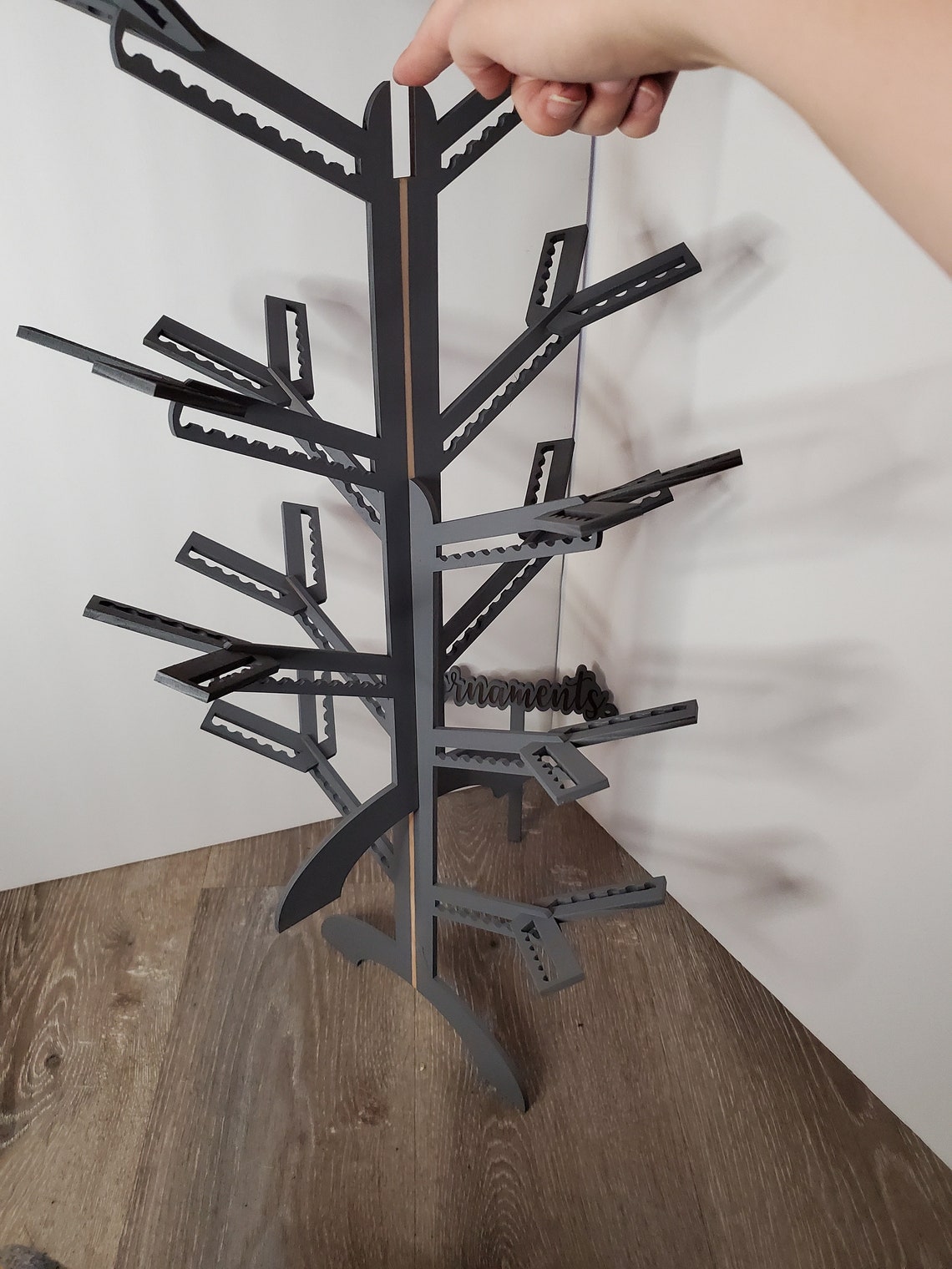 Vendor Ornament Display Rack and Tree Feature Ornament Display Digital