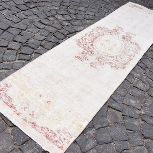 Turkish runner rug, Entryway rug, Vintage rug, Oushak rug, Handmade rug, 2.6 x 10.2 ft Area rug, Hallway rug, Boho rug, Stair rug, DC9972