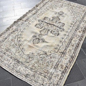 Bohemian area rug, Turkish rug, Vintage rug, Handmade wool rug, Rustic decoration 4.9 x 8.2 feet Bedroom rug, Kitchen floor rug DC11518