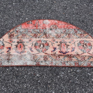 Vintage rug, Small antique rug, Turkish rug, Oriental rug, 1.4 x 2.7 Ft Doormat rug, Oushak rug, Bohemian rug, Home decor, Carpet, DC9343
