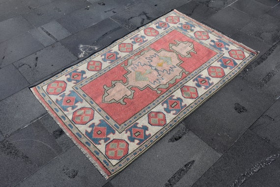 赤い小さなラグ、トルコラグ、ヴィンテージラグ 2.9 x 4.9