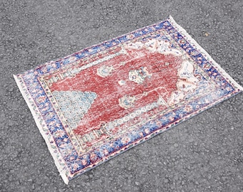 Prayer Rug, Vintage Area Rug, Oushak Rug 2.5 x 3.7 ft. Nomadic Rug, Small Rug, Boho Rug, Handknotted Rug , Turkish rug wool rug DC11177