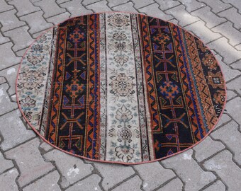 Small area rug, Doormat rug, Patchwork rug, Oushak rug, Vintage rug, Bathmat rug, 3.7 x 3.7 Ft Turkish boho rug , Round rug, Carpet  DC7524