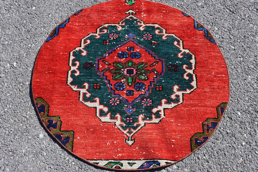 Red Circle Rug, Turkish Rug, Wool Rug, Boho Rug, Vintage Rug 2.7 X 2.7