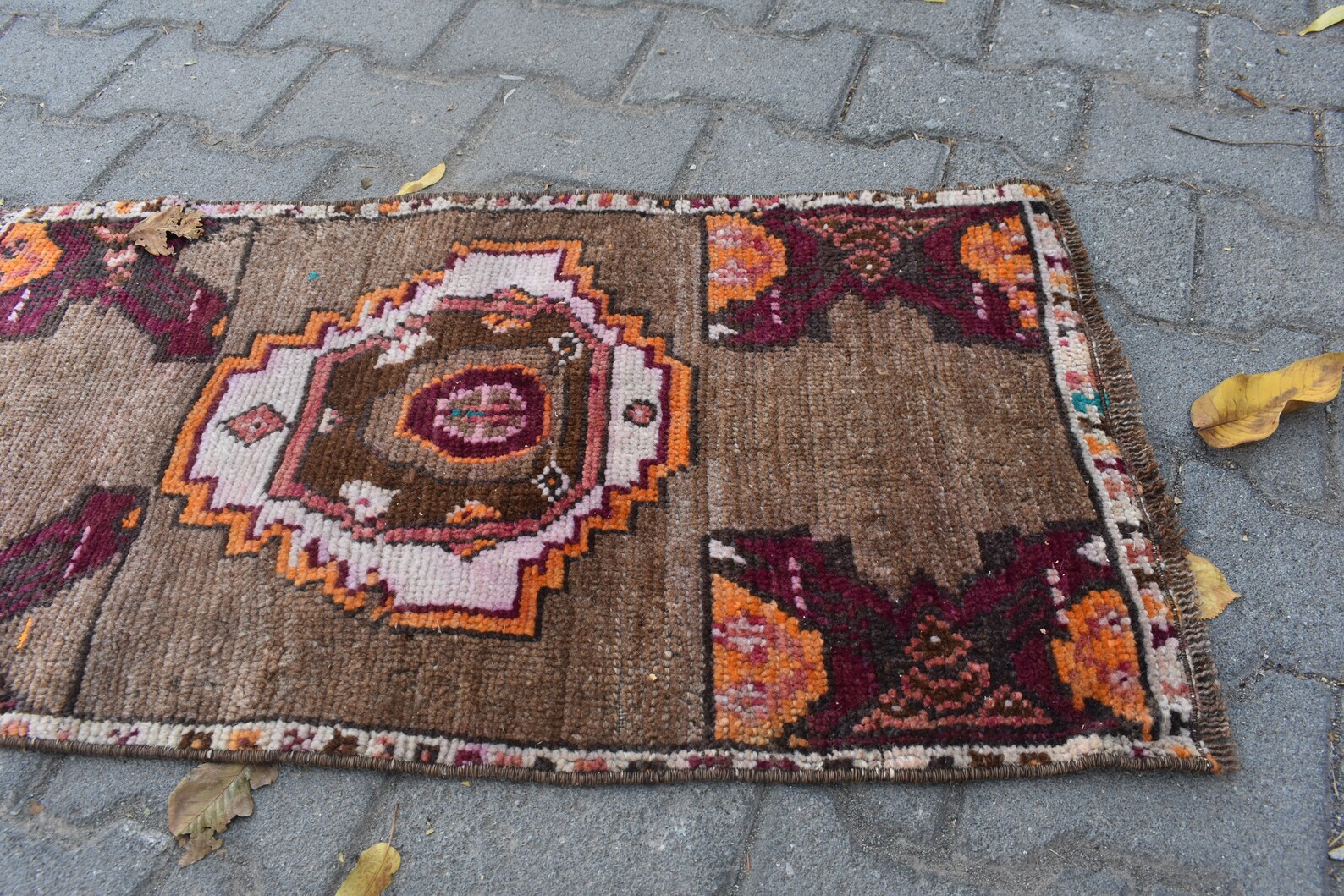 Small rug turkish rug area rug vintage rug FREE SHIPPING | Etsy