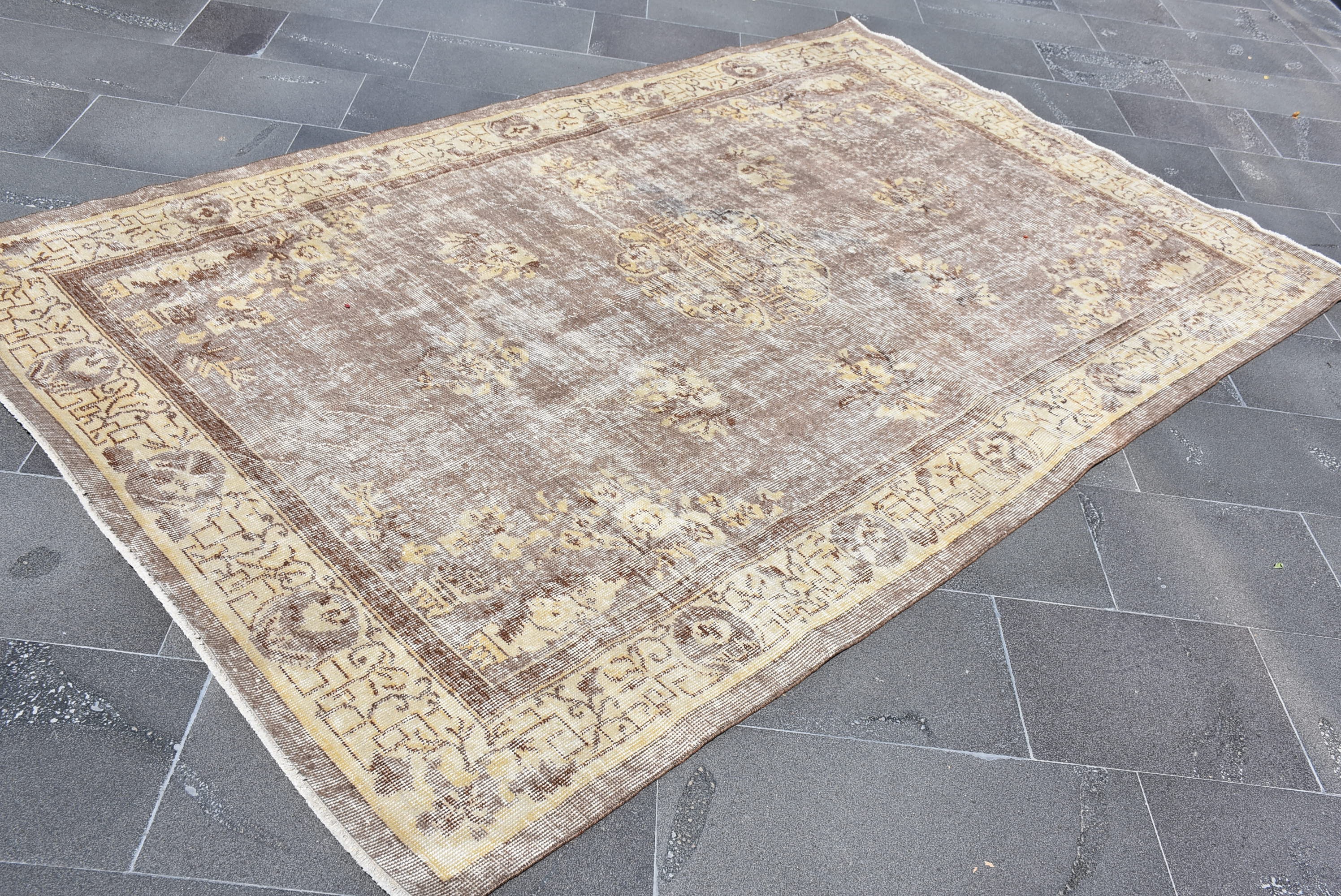 素朴な装飾、ヴィンテージラグ、手作りラグ、ボヘミアンホーム