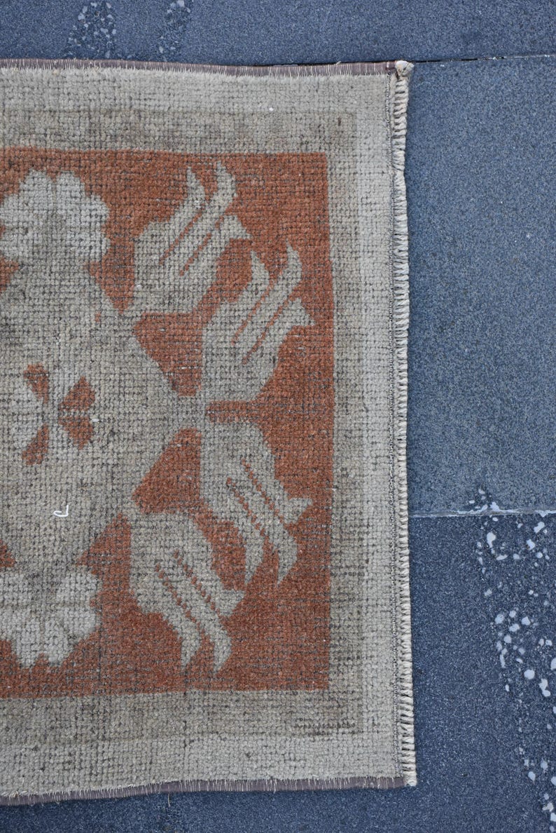 Turkish Rug Vintage Rug Small Area Rug Handknotted Wool Rug Free