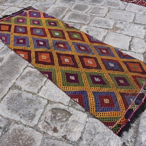 Emroidered Kilim Rug Vintage Turkish Kilim Rug 2.9 x 8. feet farmhouse rug, Turkey Runner Kilim Rug Handwoven Kilim Rug Boho Kilim DC3036